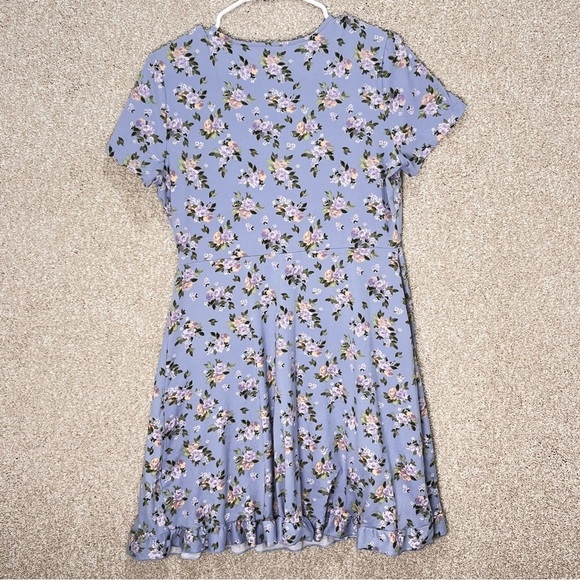 Imperfect floral mini dress stretchy short sleeved ruffle hem sundress SO large - Picture 7 of 13